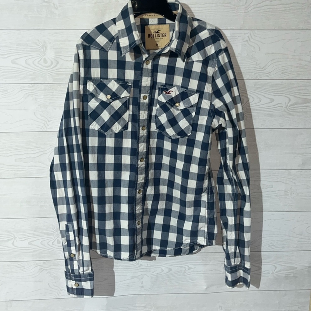 Hollister Pearl Snap Button Up Dress Shirt